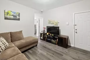 164 Parker St, Newark, NJ 07104 - Photo 12