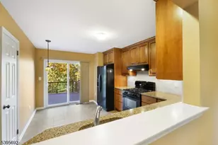 2103 Vroom Dr, Bridgewater, NJ 08807 - Photo 10