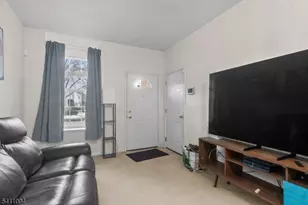 137 Stratford Dr, Nutley, NJ 07110 - Photo 4