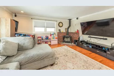 121 Harrison Rd, Parsippany, NJ 07054 - Photo 10