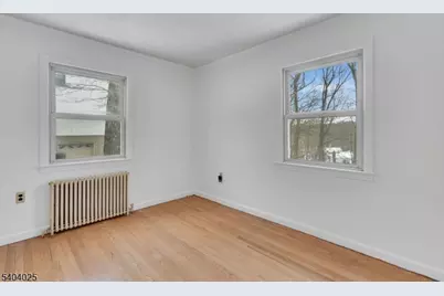 239 Fox Hill Rd, Parsippany, NJ 07834 - Photo 18