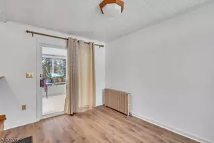 239 Fox Hill Rd, Parsippany, NJ 07834 - Photo 14