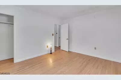 239 Fox Hill Rd, Parsippany, NJ 07834 - Photo 20