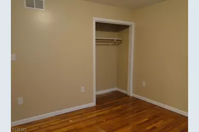 205 Park St, Franklin Township, NJ 08873 - Photo 12