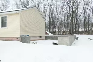 205 Park St, Franklin Township, NJ 08873 - Photo 2