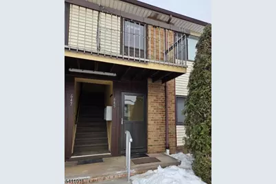 645 Cricket Lane, Woodbridge Township, NJ 07095 - Photo 2