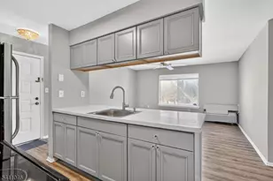 5 Steeplechase Ct, Franklin Township, NJ 08873 - Photo 8