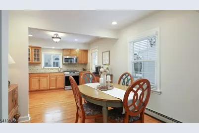 393 Huntington Rd, Union Township, NJ 07083 - Photo 10