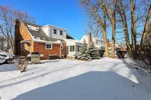 393 Huntington Rd, Union Township, NJ 07083 - Photo 34