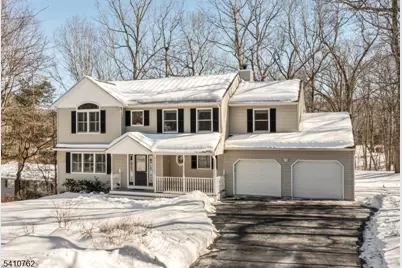 25 Alta Vista Dr, Ringwood, NJ 07456 - Photo 1