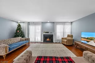 34 Hillsborough Ct, Rockaway Township, NJ 07866 - Photo 8