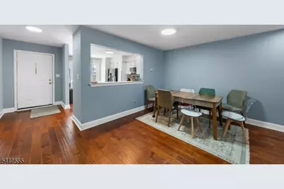 34 Hillsborough Ct, Rockaway Township, NJ 07866 - Photo 10