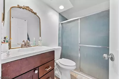 34 Hillsborough Ct, Rockaway Township, NJ 07866 - Photo 32