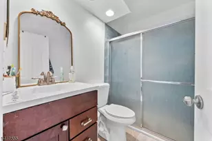 34 Hillsborough Ct, Rockaway Township, NJ 07866 - Photo 32