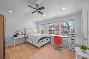 34 Hillsborough Ct, Rockaway Township, NJ 07866 - Photo 20