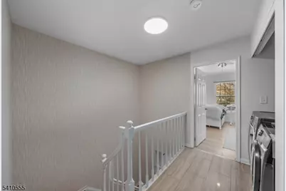 34 Hillsborough Ct, Rockaway Township, NJ 07866 - Photo 18