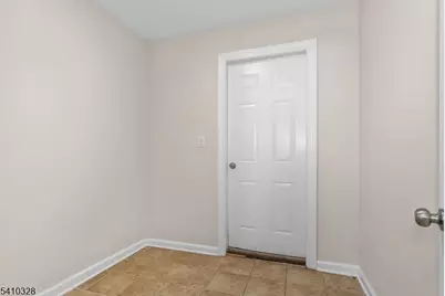 129 Main St #3, Bloomingdale, NJ 07403 - Photo 2