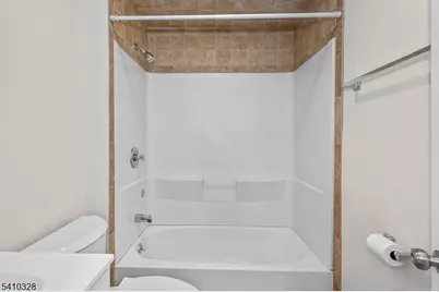 129 Main St #3, Bloomingdale, NJ 07403 - Photo 16