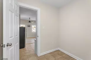 129 Main St, Bloomingdale, NJ 07403 - Photo 12