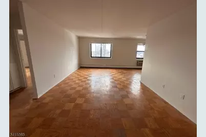 77 Prospect Av #E, Hackensack, NJ 07601 - Photo 4