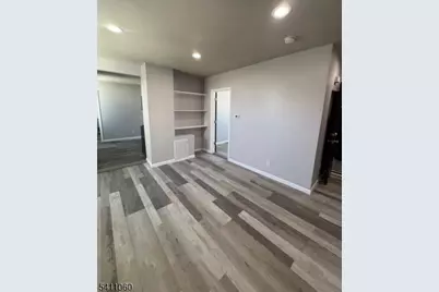 258 Montgomery St, Bloomfield, NJ 07003 - Photo 4