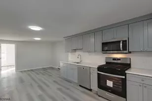 130 1st St, Elizabeth, NJ 07206 - Photo 6