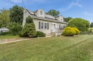 98 Church Rd, Holland Township, NJ 08848 - Photo 2