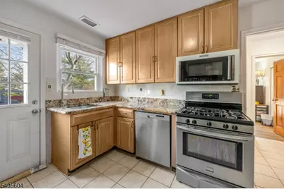 17 Porter Rd, West Orange Township, NJ 07052 - Photo 12