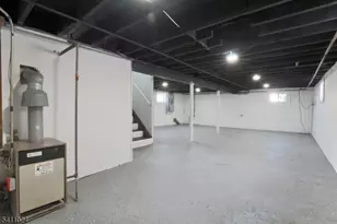 401 Burroughs Terrace, Union Township, NJ 07083 - Photo 28