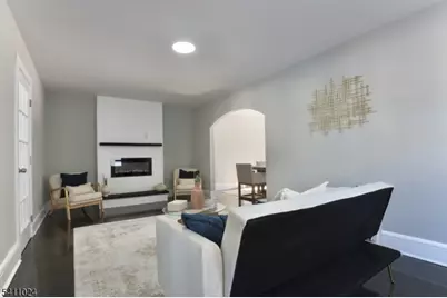 401 Burroughs Ter, Union Township, NJ 07083 - Photo 6