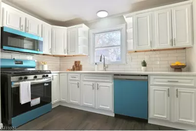 401 Burroughs Ter, Union Township, NJ 07083 - Photo 18