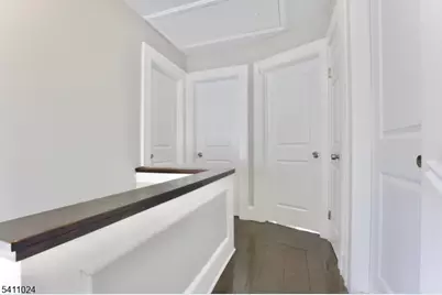 401 Burroughs Ter, Union Township, NJ 07083 - Photo 20