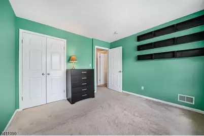 4-2 Vernon Ct #4-2, Waldwick, NJ 07463 - Photo 16