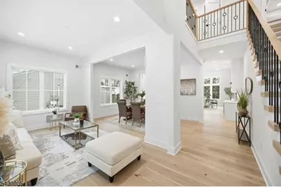 11 Hawthorne Dr, Livingston, NJ 07039 - Photo 4