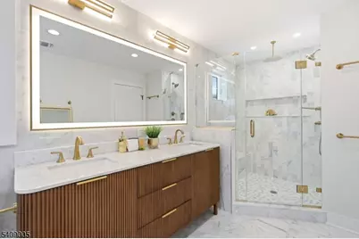 11 Hawthorne Dr, Livingston, NJ 07039 - Photo 28