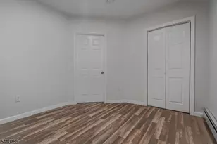 562 S 18th St, Newark, NJ 07103 - Photo 10