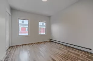 562 S 18th St, Newark, NJ 07103 - Photo 14