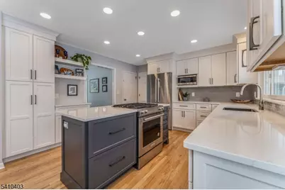 40 Dayton Rd, Raritan Township, NJ 08822 - Photo 8