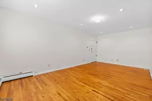 239 Crescent Ln, Cliffside Park, NJ 07010 - Photo 8