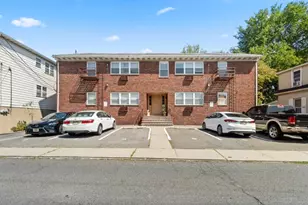 239 Crescent Ln, Cliffside Park, NJ 07010 - Photo 14