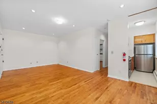 239 Crescent Ln, Cliffside Park, NJ 07010 - Photo 6