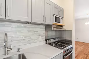 239 Crescent Ln, Cliffside Park, NJ 07010 - Photo 6