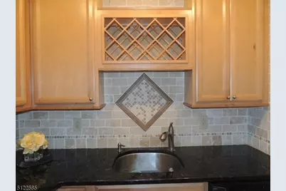 201 Pitney Pl #201, Morris Township, NJ 07960 - Photo 4