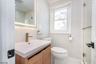 82 Michael Dr, Wayne, NJ 07470 - Photo 16