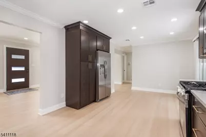 82 Michael Dr, Wayne, NJ 07470 - Photo 8