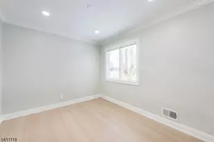 82 Michael Dr, Wayne, NJ 07470 - Photo 10