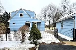 111 Central St, Manville, NJ 08835 - Photo 36