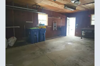 111 Central St, Manville, NJ 08835 - Photo 30