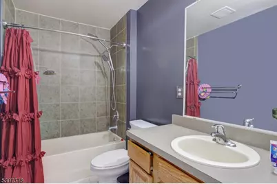 1427 Barnhardt Ln, Rahway, NJ 07065 - Photo 22