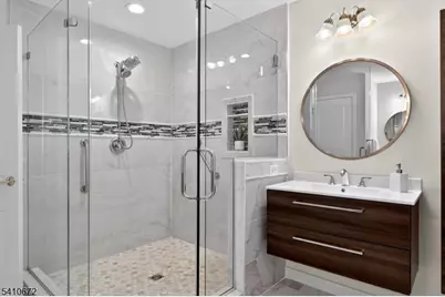 4 Generals Ln, Totowa, NJ 07512 - Photo 24